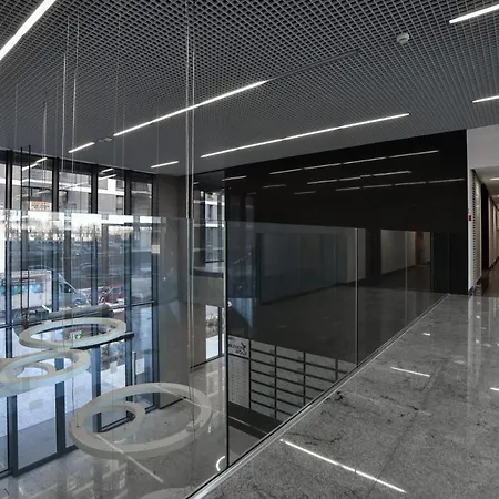 Prymasa Tysiaclecia 83a Oddzielna Sypialnia Z Garazem By Perfect 530 Apartman *