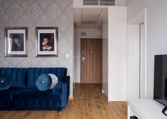 Prymasa Tysiaclecia 83a Oddzielna Sypialnia Z Garazem By Perfect 530 Warszawa