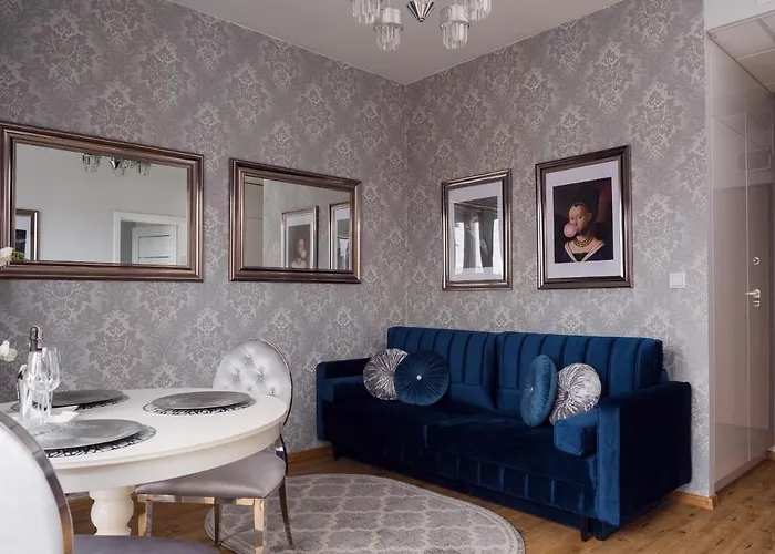 Prymasa Tysiaclecia 83a Oddzielna Sypialnia Z Garazem By Perfect 530 Lejlighed